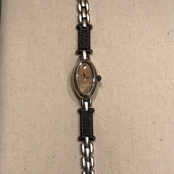 ❤️ Silpada Mother-of-Pearl & Brown Leather Watch - Picture 4 of 4